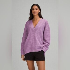 Lululemon Rippled V-Neck Pullover in Wisteria Purple SZ 4